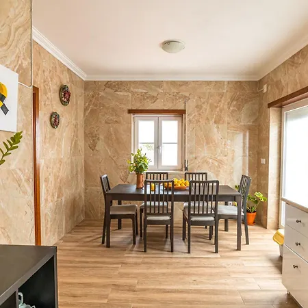 Donothing House - - Baleal Pensjonat *
