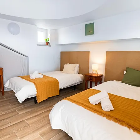 Donothing House - - Baleal Pensjonat *