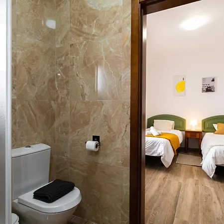 Πανσιόν Donothing House - - Baleal Ferrel (Leiria)